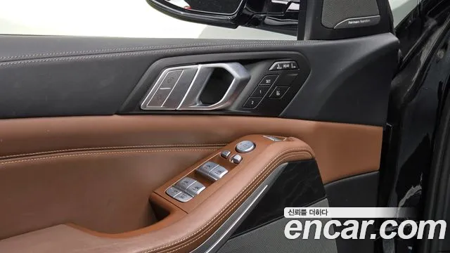 BMW X7 — Фото автомобиля 18