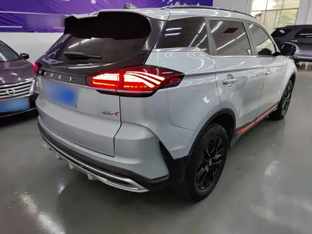 Geely Boyue — Фото автомобиля 6