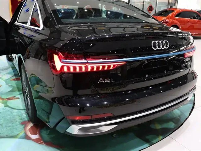Audi A6L — Фото автомобиля 24