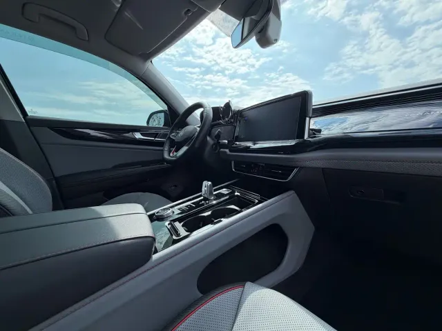 Volkswagen Teramont — Фото автомобиля 15