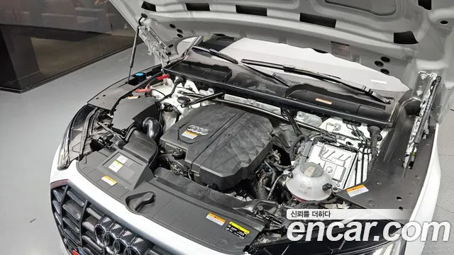 Audi Q5 FY — Фото автомобиля 8
