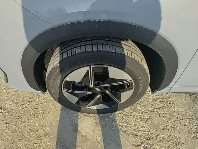 Geely Galaxy E5 — Фото автомобиля 22
