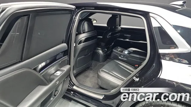 Genesis G90 Бензин 3.5 турбо AWD — Фото автомобиля 13