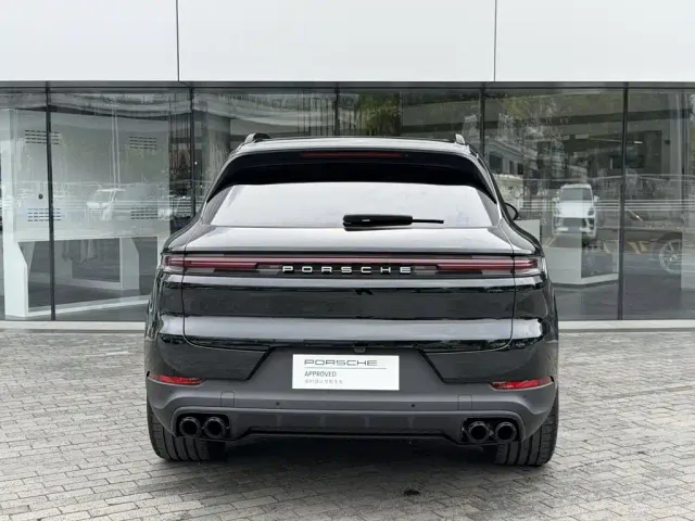Porsche Cayenne — Фото автомобиля 13