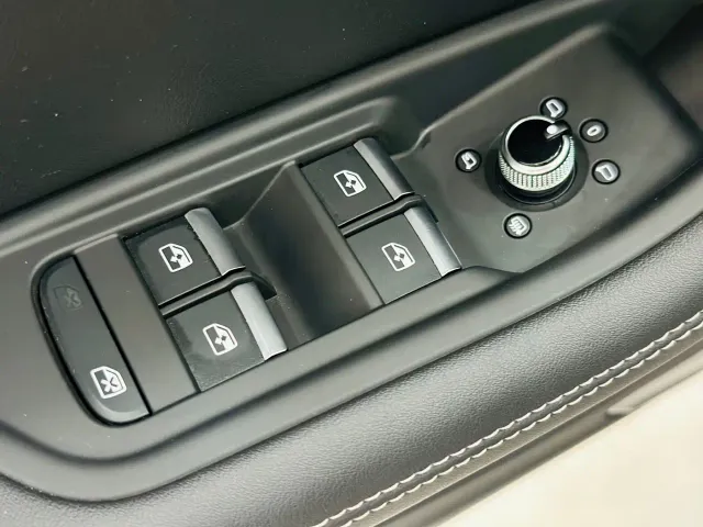 Audi A4L — Фото автомобиля 12
