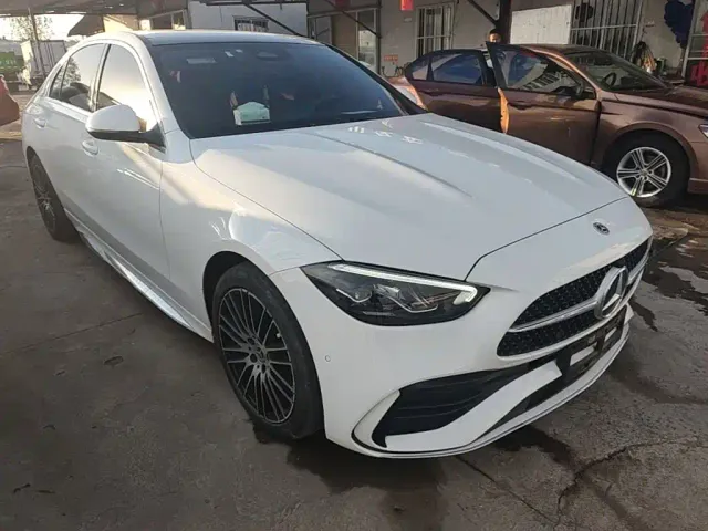 Mercedes-Benz C-Class — Фото автомобиля 3