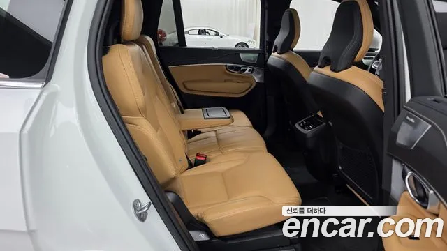 Volvo XC90 Generation 2 — Фото автомобиля 12