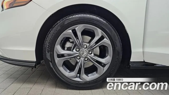 Honda Accord 1.5 Turbo — Фото автомобиля 5