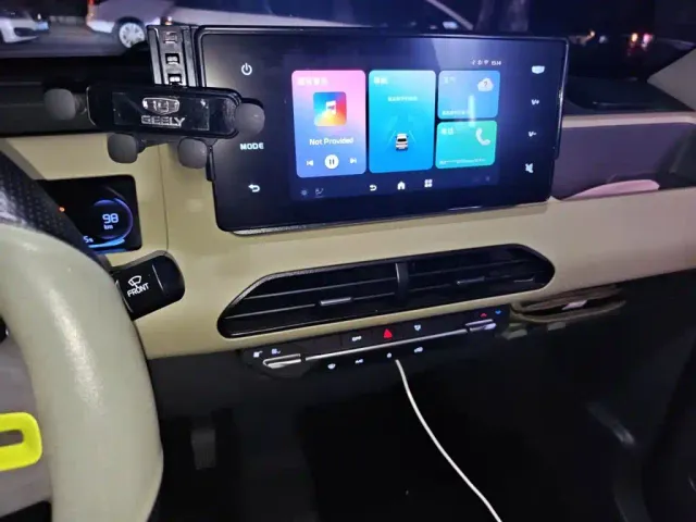 Geely Panda — Фото автомобиля 9