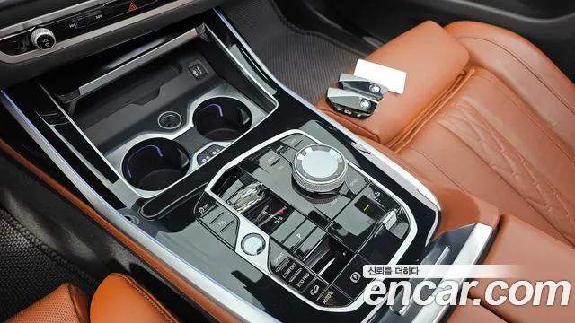 BMW X7 — Фото автомобиля 9