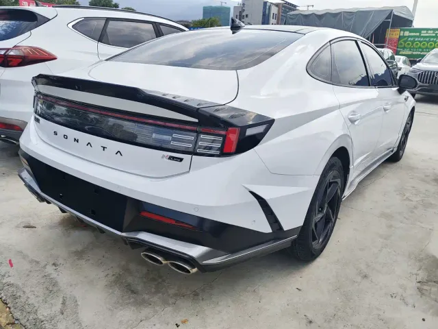 Hyundai Sonata — Фото автомобиля 9