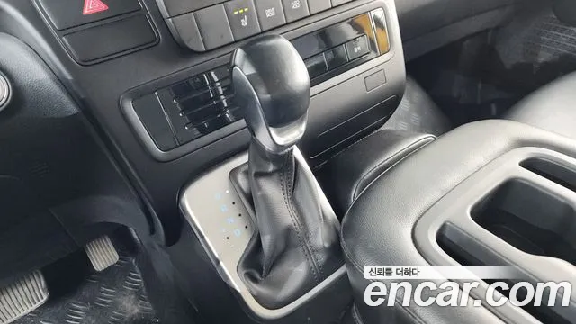 Hyundai Staria Staria L3.5 Школьный автобус — Фото автомобиля 8