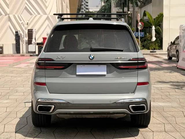 BMW X7 — Фото автомобиля 5