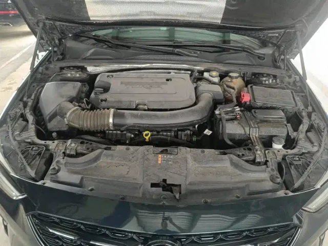Buick Regal — Фото автомобиля 10