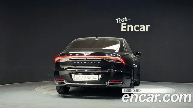 Hyundai Grandeur Grandeur (New) Hybrid — Фото автомобиля 4
