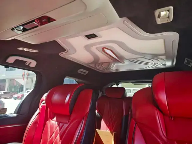 Toyota Sienna — Фото автомобиля 4