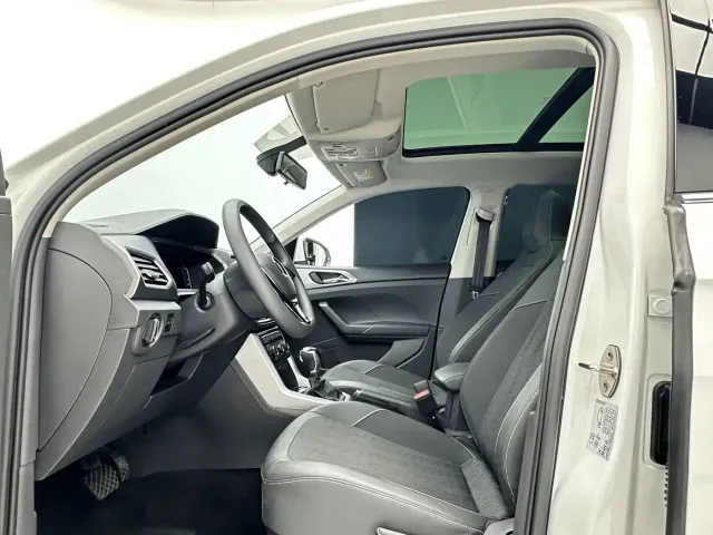 Volkswagen T-Cross — Фото автомобиля 4