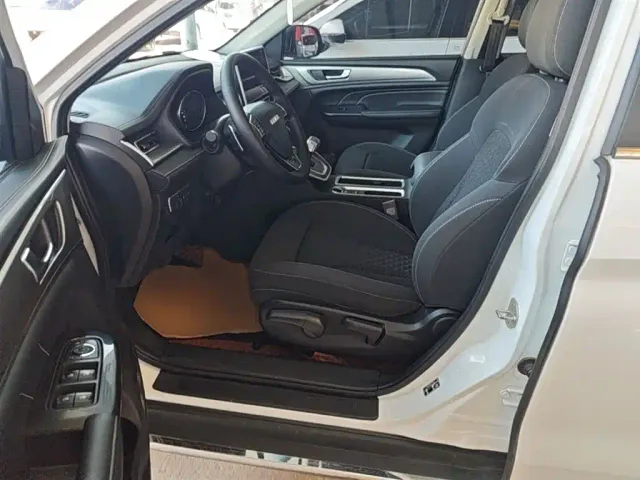 Haval M6 — Фото автомобиля 14