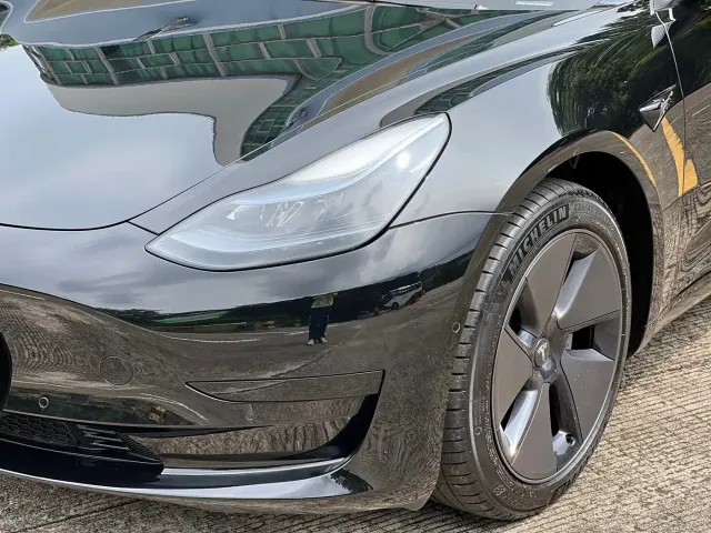 Tesla Model 3 — Фото автомобиля 23
