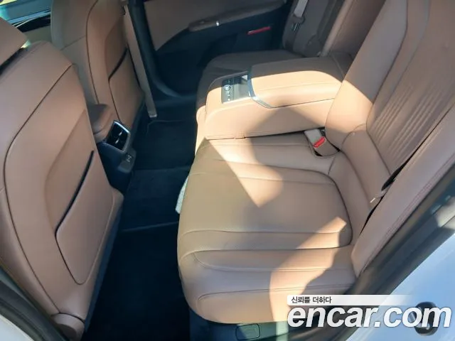Hyundai Grandeur GN7 — Фото автомобиля 12