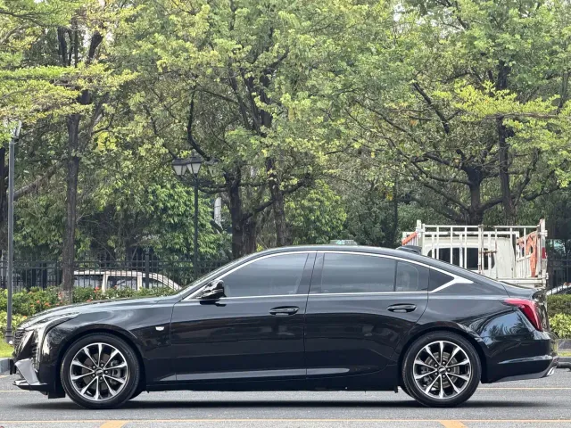 Cadillac CT5 — Фото автомобиля 3