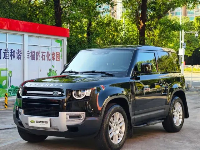 Фотография автомобиля — Land Rover Defender