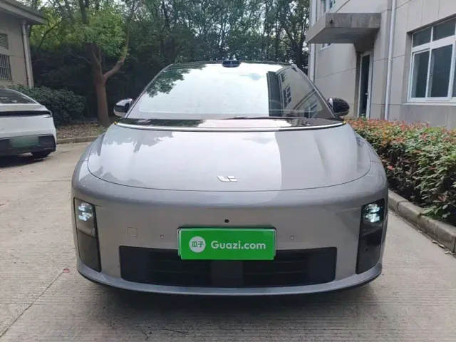 Li Auto i6 — Фото автомобиля 2
