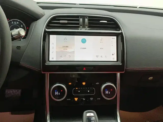 Jaguar XEL — Фото автомобиля 13