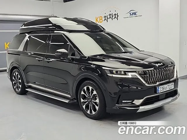 Kia Carnival Generation 4 — Фото автомобиля 4