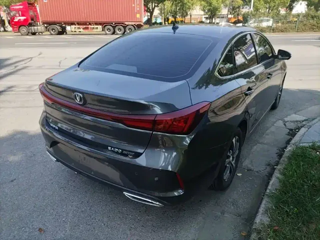 Changan Eado — Фото автомобиля 6