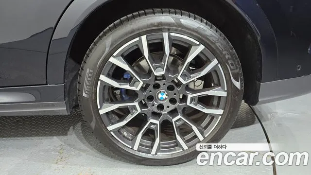 BMW X6 xDrive40i M Sport — Фото автомобиля 21