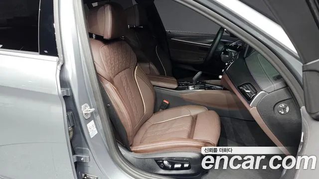 BMW 5-Series 5 серия (G30) 523d M Sport — Фото автомобиля 11