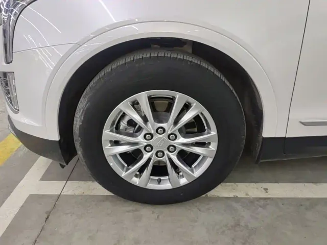 Cadillac XT5 — Фото автомобиля 22