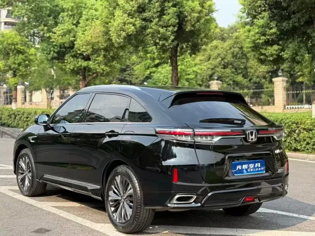Honda UR-V — Фото автомобиля 9