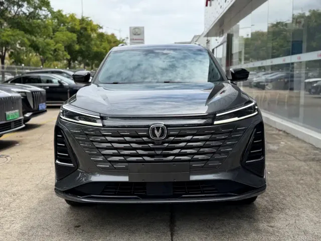 Changan CS75 Plus — Фото автомобиля 3