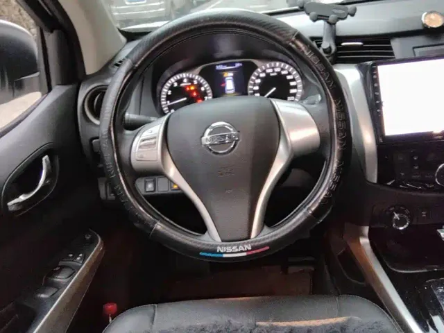 Nissan Terra — Фото автомобиля 15