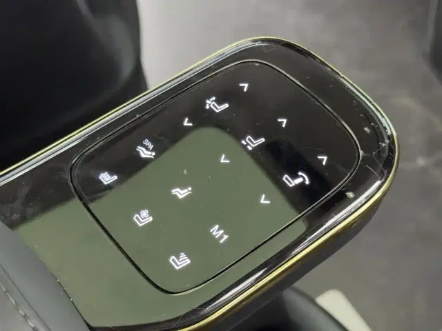 GAC Trumpchi E9 — Фото автомобиля 19