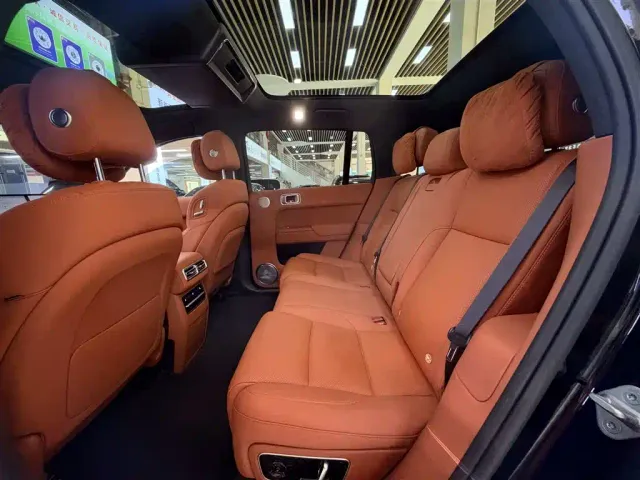 Li Auto L7 — Фото автомобиля 6