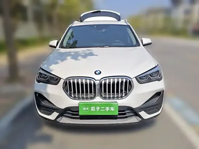 BMW X1 — Фото автомобиля 2