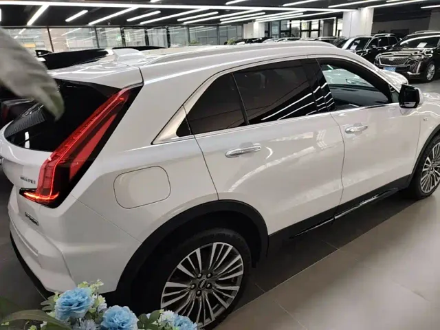 Cadillac XT4 — Фото автомобиля 6