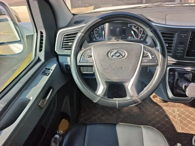 Maxus Xintu V80 — Фото автомобиля 6