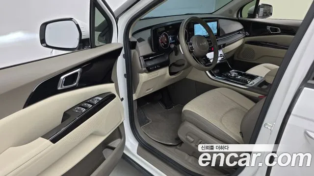 Kia Carnival — Фото автомобиля 10