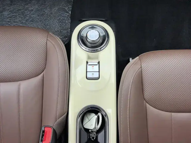 Wuling Bingo — Фото автомобиля 16