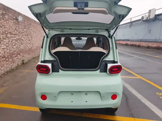 Wuling Hongguang Mini EV — Фото автомобиля 18