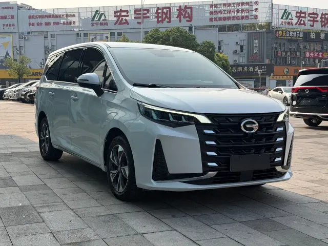 GAC Trumpchi M6 — Фото автомобиля 2