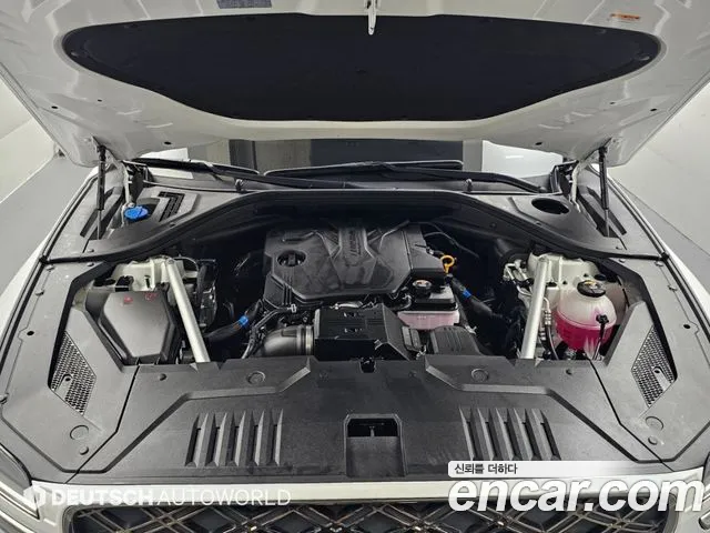 Genesis GV70 — Фото автомобиля 6