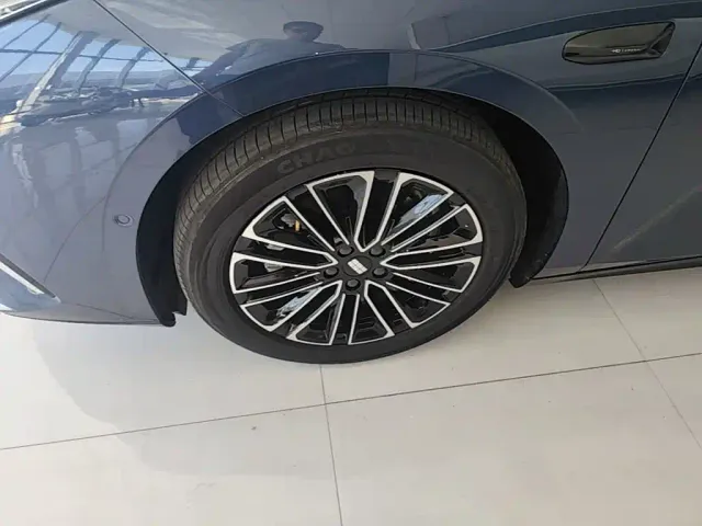 Geely Galaxy Xingyao 8 — Фото автомобиля 22