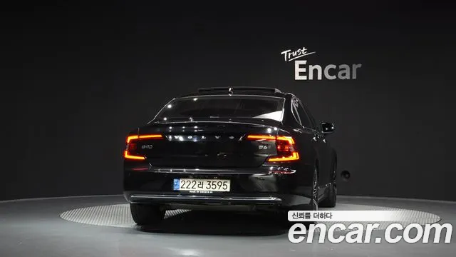Вольво S90 — Фото автомобиля 4