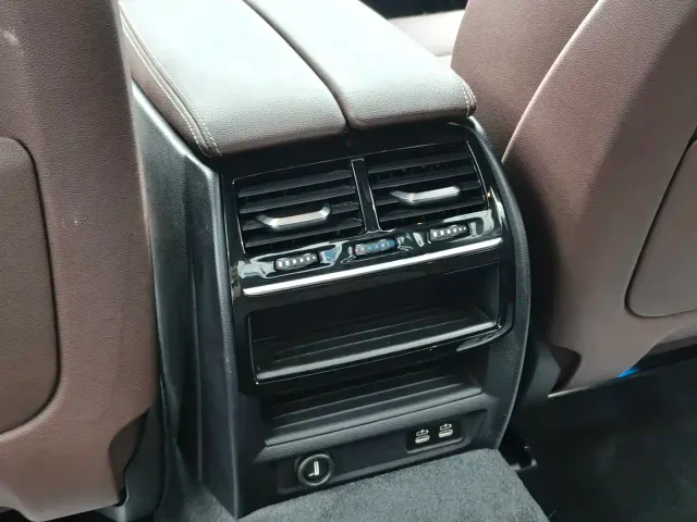 BMW 5 Series — Фото автомобиля 14