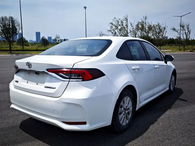 Toyota Corolla — Фото автомобиля 3